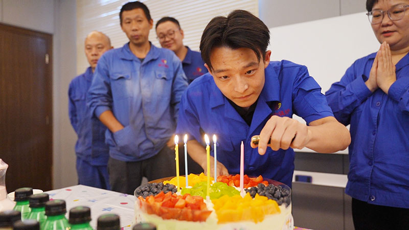 生日会